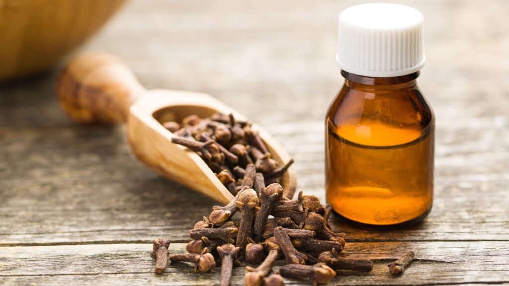 Clove Oil for Pain Relief